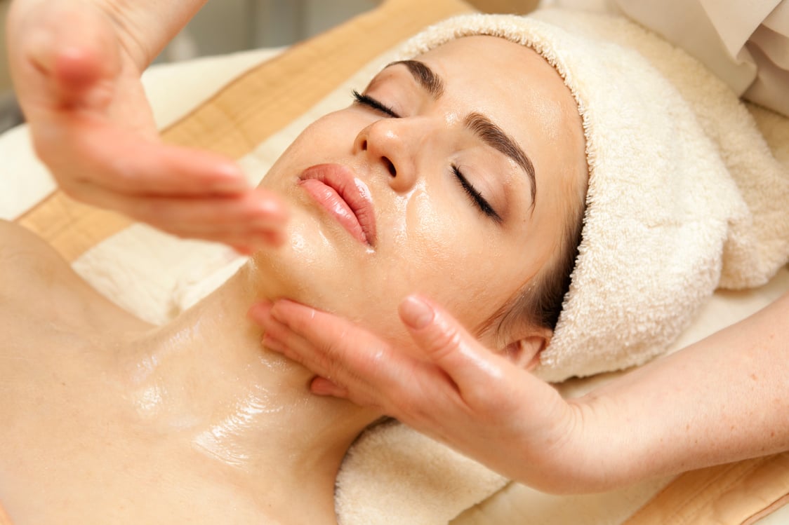 Facial massage in motion